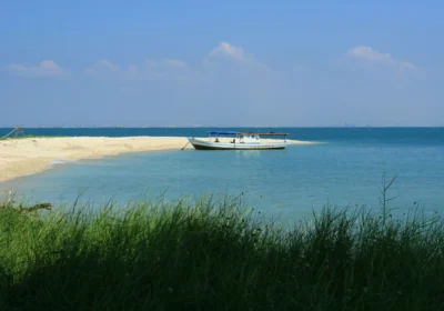 Island Hopping in Bandar Al Khairan