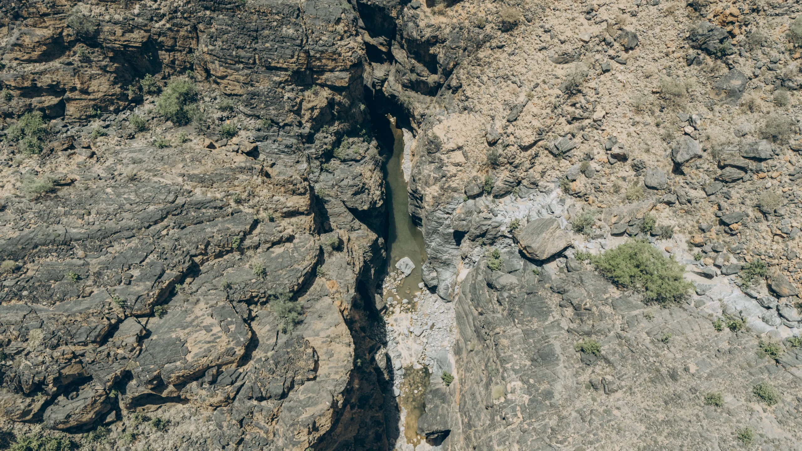 Nizwa Jebal Shams Grand Canyon 3 scaled | Ahlan Arabia Tours