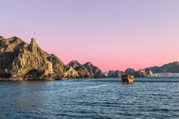 Sunset Coastal Cruise – The Boat
