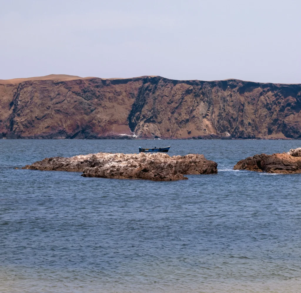 Dimaniyat Island tour oman