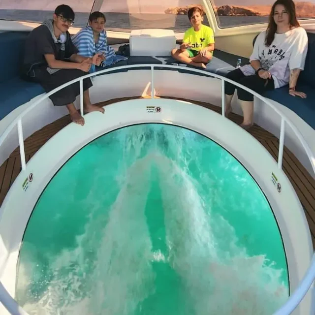 Glass Bottom Boat Trip to Dimaniyat Islands from Muscat