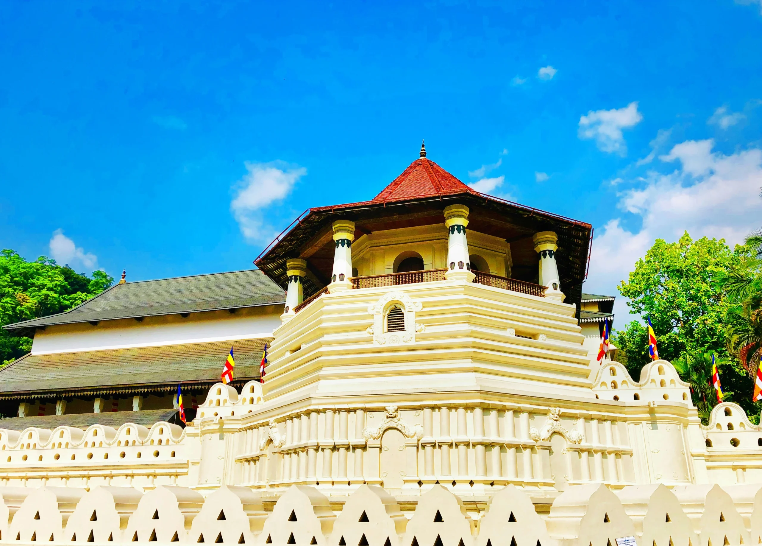 kandy scaled | Ahlan Arabia Tours